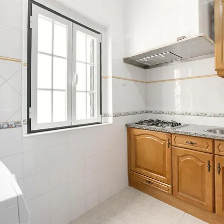 Corner House * Nazare